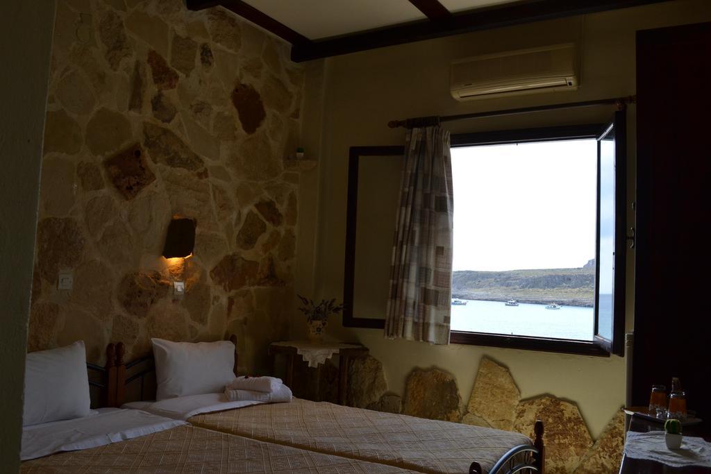 Athena Rooms Káto Zákros Екстериор снимка